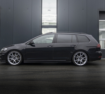 Фото дисков Rotiform KPR на Volkswagen Golf VII