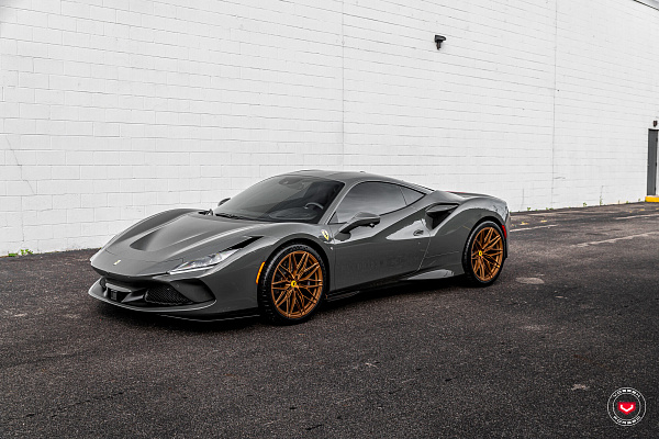 Фото дисков Vossen S21-02 Сатиновая темная медь на Ferrari F8