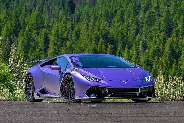 Фото дисков Strasse Wheels SV15T Deep Concave FS Черный матовый на Lamborghini Huracan