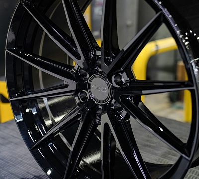 Vossen HFX-2 (6-Lug)