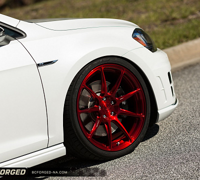 Фото дисков BC Forged RZ39 на Volkswagen Golf VII