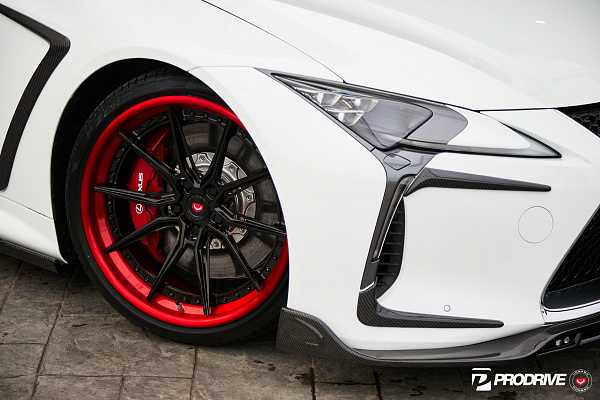 Фото дисков Vossen EVO-2R (3-Piece) Черный глянец на Lexus LC 500