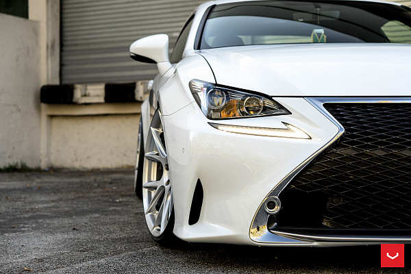 Фото дисков Vossen VFS-6 Серебро на Lexus RC