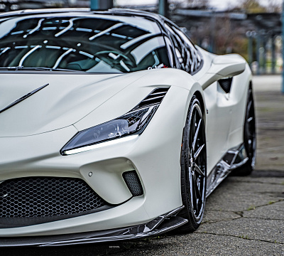 Фото дисков Strasse Wheels SV10 Deep Concave FS на Ferrari SF90