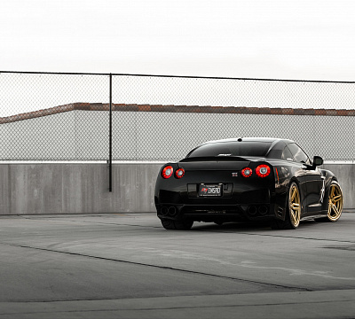 Фото дисков Vossen HF-1 на Nissan GT-R