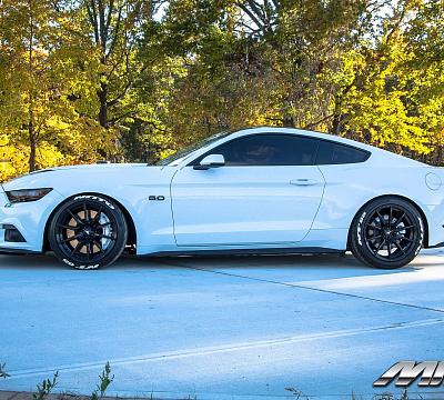 Фото дисков MRR M350 на Ford Mustang VI