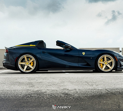 Фото дисков Anrky AN35 на Ferrari 812