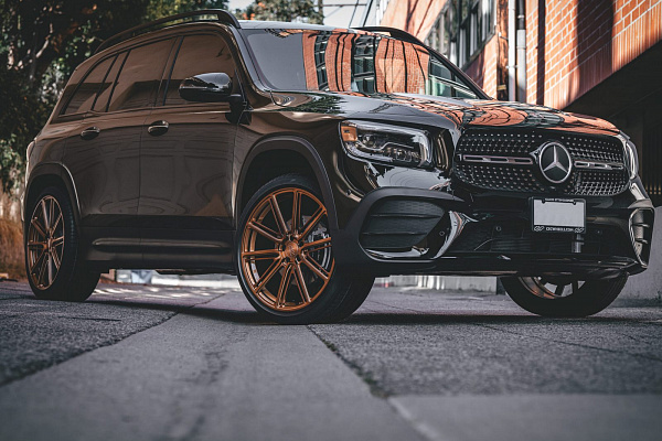 Фото дисков CEC C25 Глянцевая темная медь на Mercedes-Benz GLB (X247)