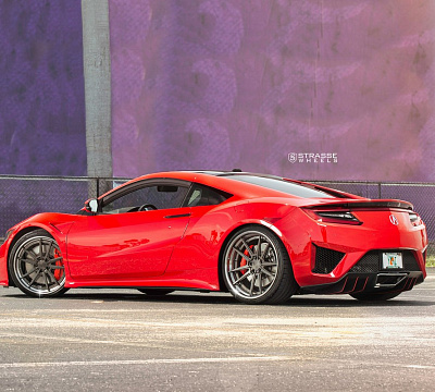 Фото дисков Strasse Wheels SV1 Deep Concave FS на Acura NSX II