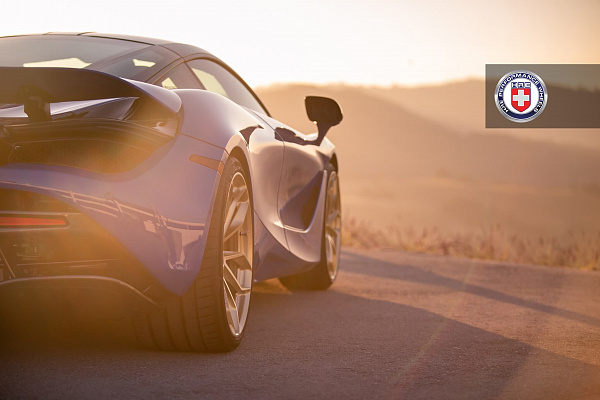 Фото дисков HRE P201 Глянцевое золото на McLaren 720S