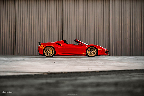 Фото дисков Brixton Forged CM6-R Глянцевая медь на Ferrari 488