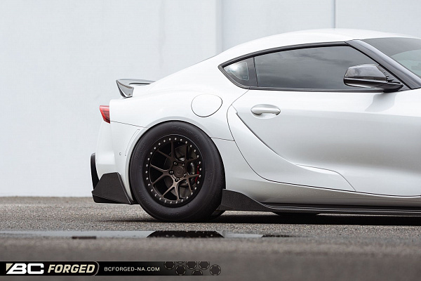 Фото дисков BC Forged RD02 Сатиновая темная бронза на Toyota Supra A90