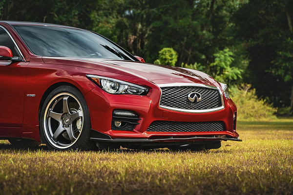 Фото дисков Motegi Racing CS5 Сатиновый графит на Infiniti Q50