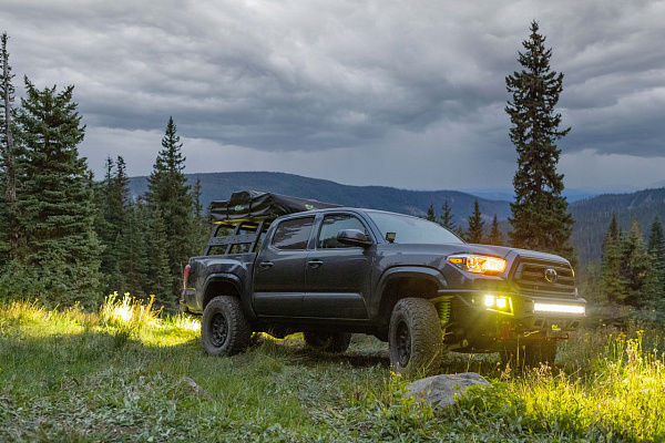 Фото дисков Black Rhino DUGGER  на Toyota Tacoma III