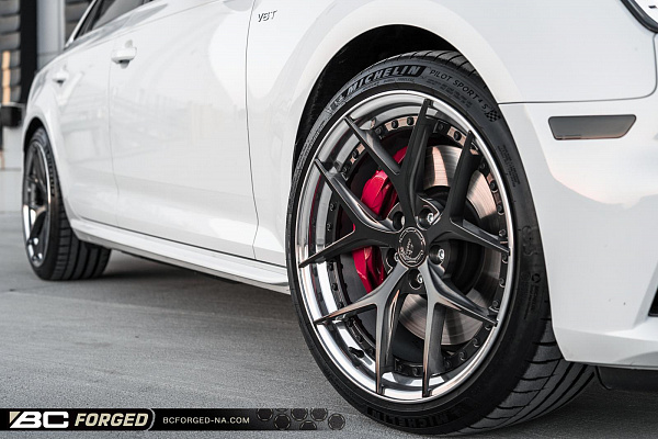 Фото дисков BC Forged HCS21 Глянцевый темный лак на Audi A/S/RS 4 (B9)