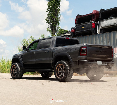 Фото дисков Anrky AN36-S на Ram 1500 V