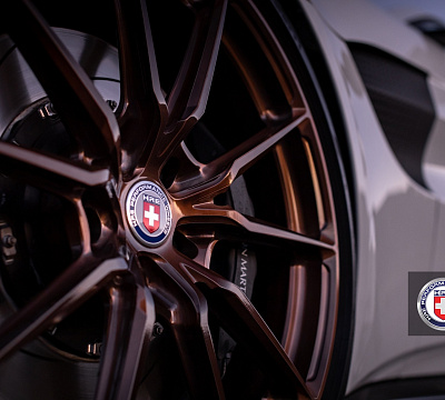 Фото дисков HRE P104SC на Aston Martin Vantage 4
