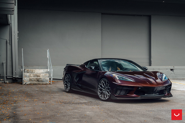 Фото дисков Vossen HF-2 Сатиновый графит на Chevrolet Corvette C8