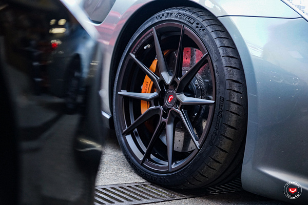 Фото дисков Vossen EVO-2 Черный сатин на Ferrari GTC4Lusso