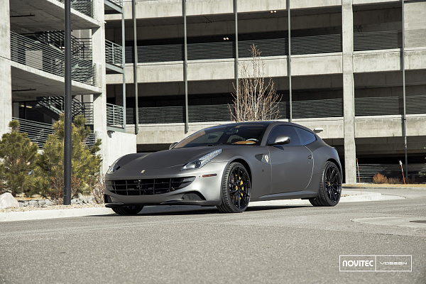 Фото дисков NOVITEC NF8 Черный глянец на Ferrari GTC4Lusso