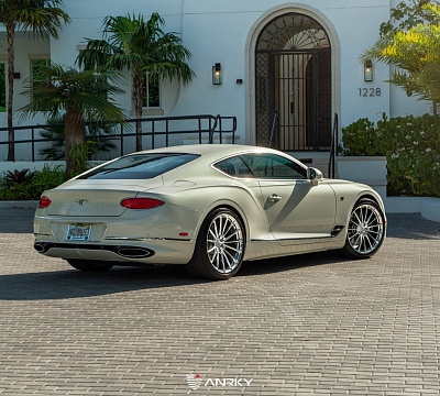 Фото дисков Anrky AN19 на Bentley Continental GT III