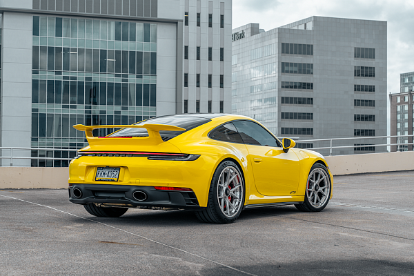 Фото дисков Strasse Wheels SM5R Deep Concave FS Сатиновый темный лак на Porsche 911 VIII