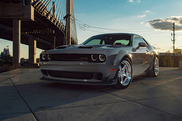 Фото дисков Anrky RS5 Глянцевый лак на Dodge Challenger III