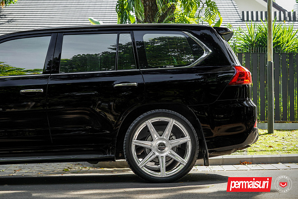 Фото дисков Vossen S17-11 Глянцевый лак на Lexus LX III