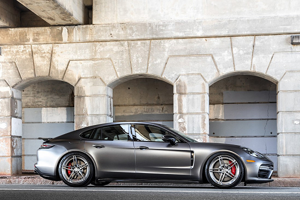 Фото дисков Anrky AN27 Глянцевый лак на Porsche Panamera III