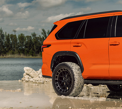 Фото дисков Vossen HFX-1 (6-Lug) на Toyota Sequoia III