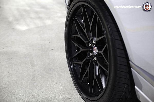Фото дисков HRE S200 Черный сатин на Range Rover IV