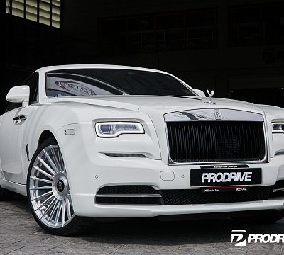 Фото дисков Vossen S17-13 на Rolls-Royce Wraith