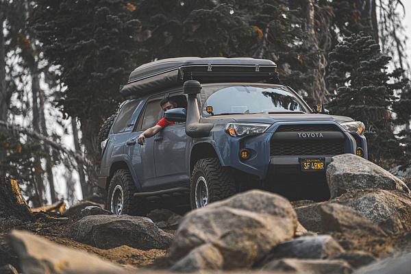Фото дисков Black Rhino PRIMM Сатиновый лак на Toyota 4Runner V
