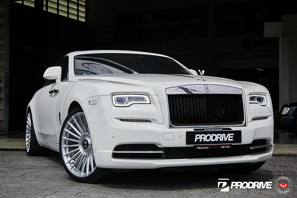 Фото дисков Vossen S17-13 Глянцевый лак на Rolls-Royce Wraith