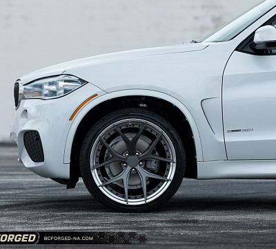 Фото дисков BC Forged HCS21 на BMW X5/X5 M (F15/F85)