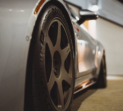 Фото дисков Brixton Forged RS01 на Mercedes-Benz AMG GT II