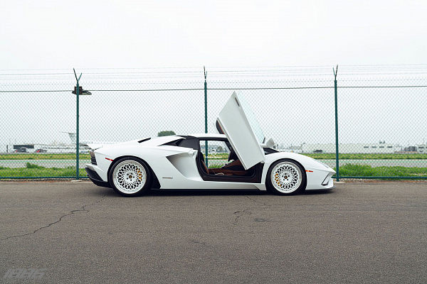 Lamborghini Aventador