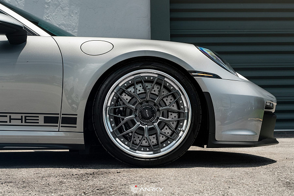Фото дисков Anrky RS1 Глянцевый графит на Porsche 911 VIII