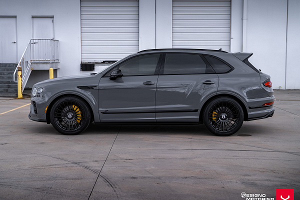 Фото дисков Vossen HF-8 Черный глянец на Bentley Bentayga