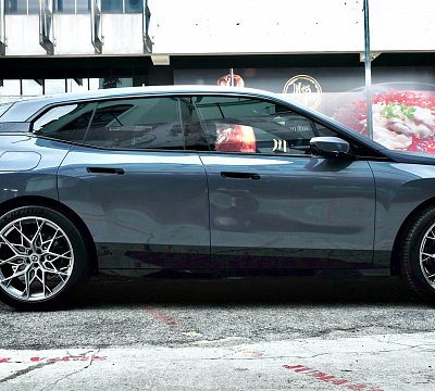 Фото дисков HRE FF10 на BMW iX