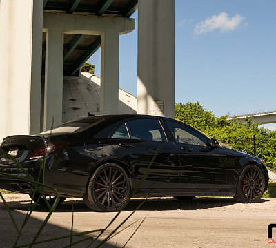 Фото дисков Vossen VFS-2 на Mercedes-Benz S-Class (W222, C217)