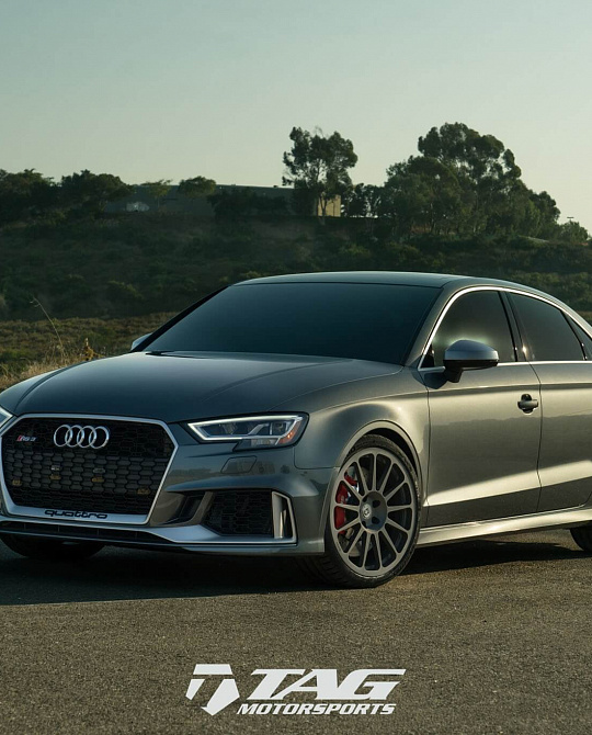 Фото дисков 303M Сатиновый графит на Audi A/S/RS 3 (8V)
