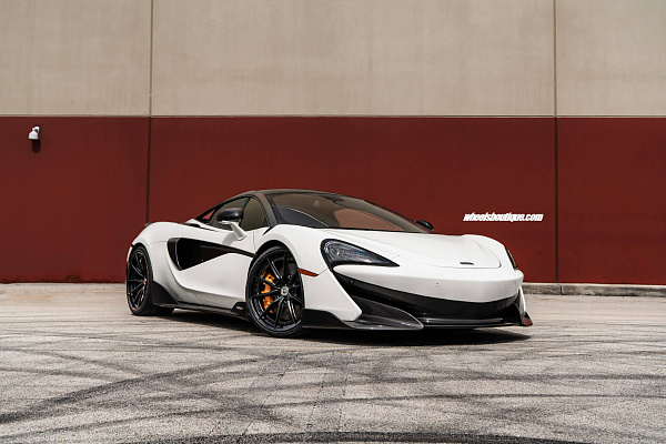Фото дисков HRE S104SC Черный сатин на McLaren 600