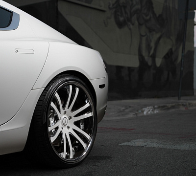 Фото дисков Savini SV35 на Aston Martin Rapide 2