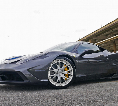 Фото дисков Strasse Wheels SM7R Deep Concave Duoblock на Ferrari 458