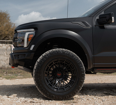 Фото дисков Vossen LCX-03 на GMC Sierra IV