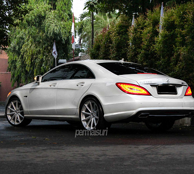 Фото дисков Vossen VFS-10 на Mercedes-Benz CLS (C218)