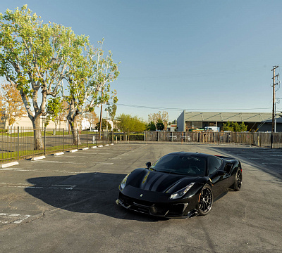 Фото дисков HRE S104SC на Ferrari 488