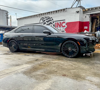 Фото дисков Giovanna Dicotto на BMW 7 (G70)