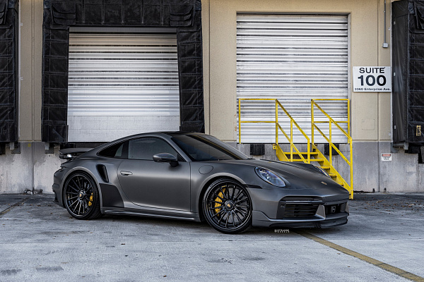 Фото дисков Strasse Wheels SV15 Deep Concave FS Черный глянец на Porsche 911 VIII